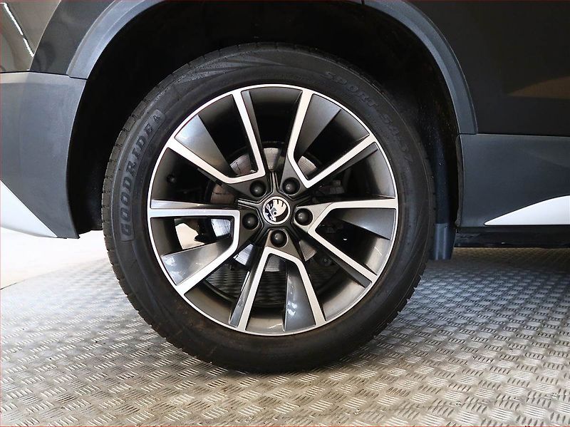 Škoda Karoq (2021) Scout 2.0 TDI - fotka 15 z 17