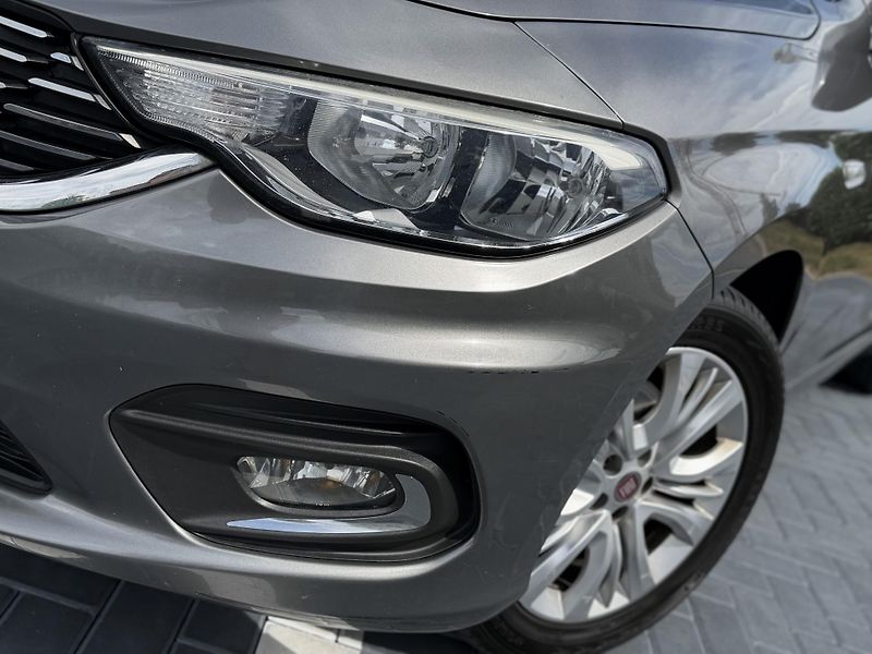 Fiat Tipo (2016) 1.6 MultiJet 88 kw / sedan - fotka 7 z 19