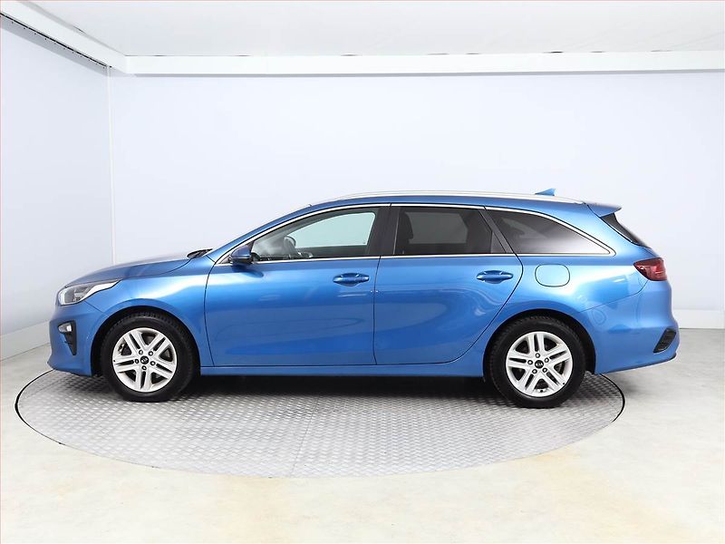 Kia Ceed (2020) 1.4 T-GDI, Automat, Serv.kniha - fotka 3 z 18