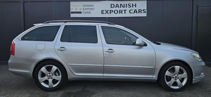 Škoda Octavia 1.2 TSI 77kW SPORT EDITION - fotka 8 z 42