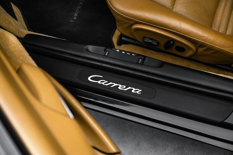 Porsche 911 Carrera 996.2 Cabrio - fotka 18 z 21