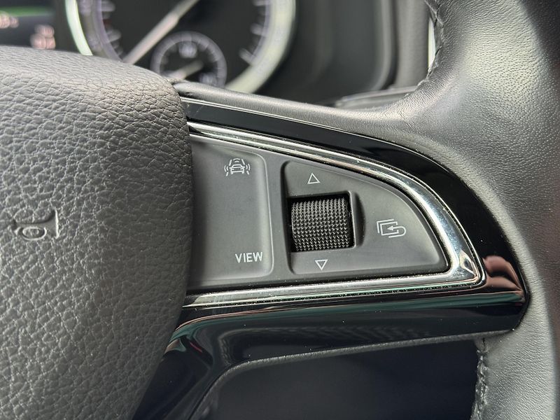 Škoda Karoq (2018) 1.5TSi MAN Style+ Kessy, tažné - fotka 29 z 52