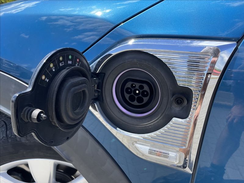 Mini Countryman 1,5 SE ALL4 AUT. PLUG-IN 165kw - fotka 30 z 37