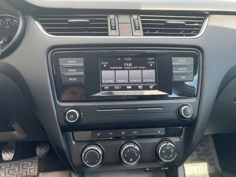Škoda Octavia (2014) 1,6TDi CR 77kW AMBITION - fotka 14 z 33