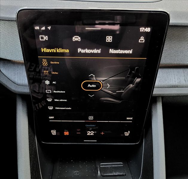 Polestar 2 0,0 300kw,AWD,MATRIX,SOH 91,5% - fotka 34 z 50
