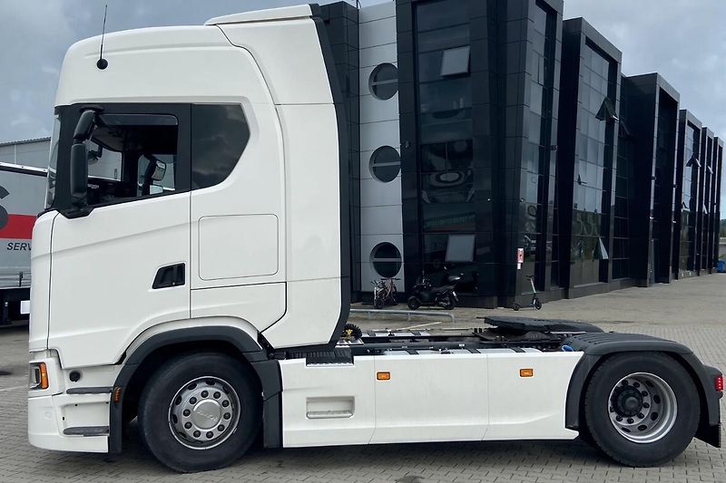 Scania (2024) S 500 tahač EURO 6 - fotka 3 z 19