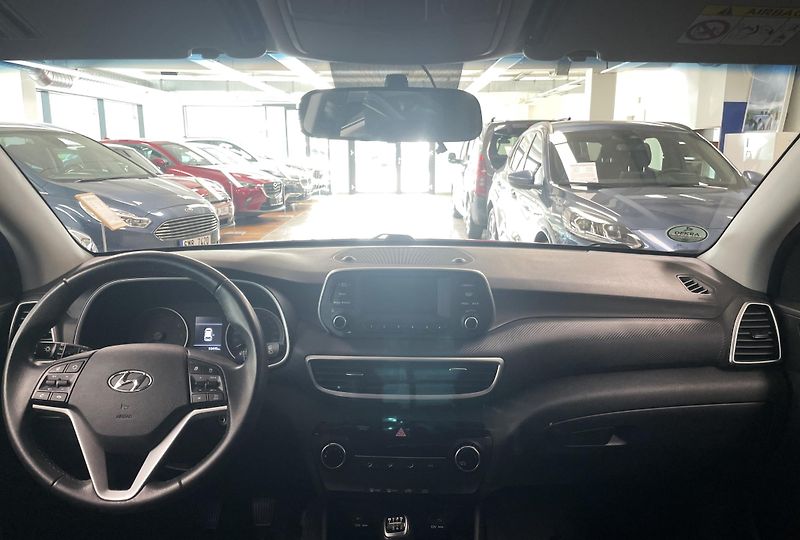 Hyundai Tucson 1.6 GDI, 97 KW, ČR - fotka 13 z 26