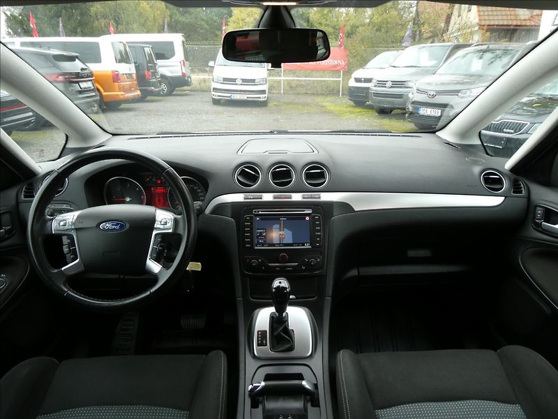 Ford S-MAX 2,0 TDCi 120kW AUT, po servise - fotka 26 z 47