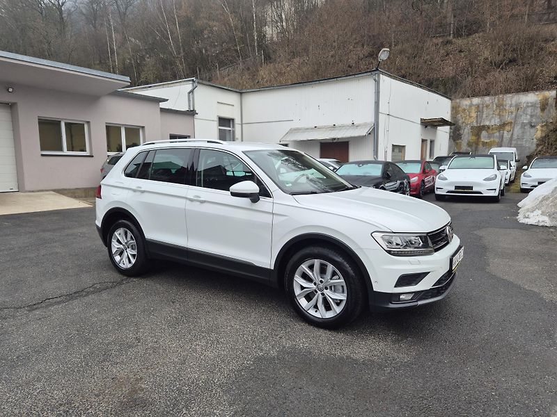 Volkswagen Tiguan 2,0TDi 140kw DSG 4x4 18ALU TZ - fotka 3 z 50