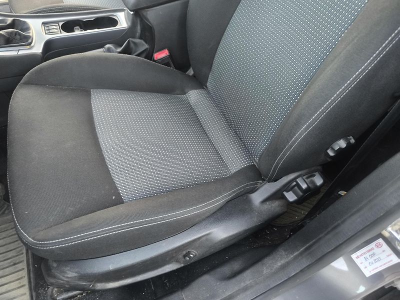 Ford Mondeo 2.0TDCI,100TKM,KRÁSNÉ,1MAJ65L - fotka 14 z 17