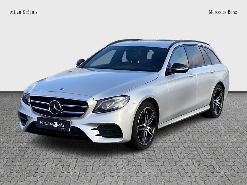 Mercedes-Benz Třídy E E 220d 4MATIC AMG - fotografie inzerátu