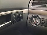 Volkswagen Touran (2007) 1.4 TSI, Tempomat - náhled 19