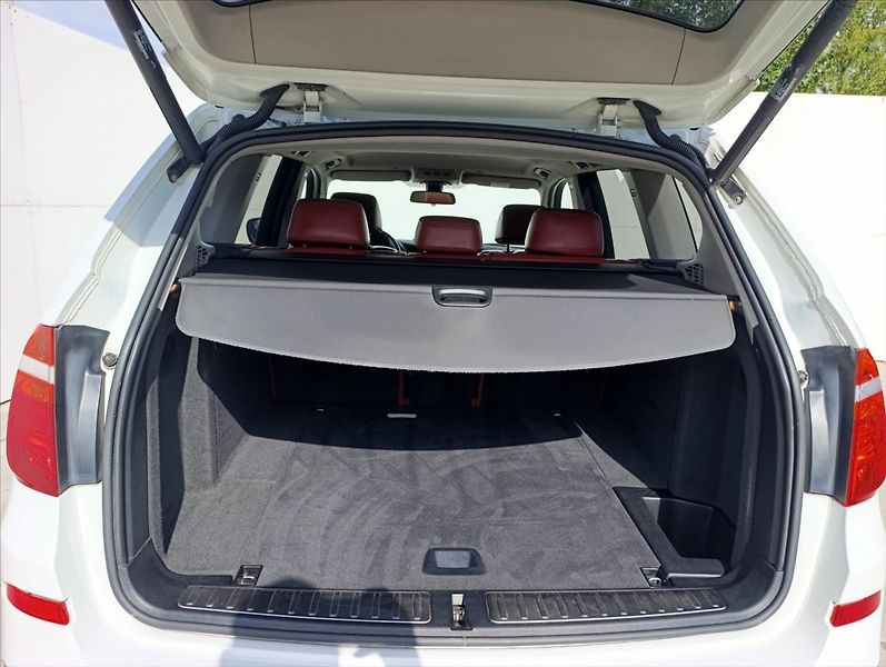 BMW X3 2,0 D X-drive aut. Kůže Bi-xen - fotka 9 z 53