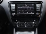 Škoda Octavia (2015) 2.0 TDI, Tempomat - náhled 12