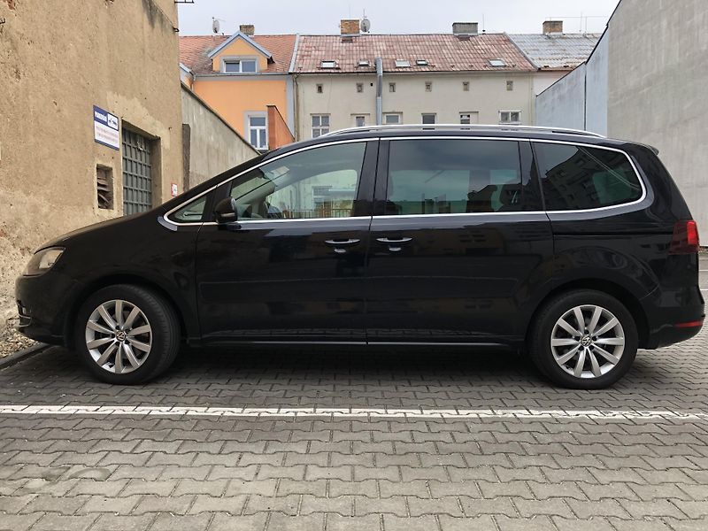 Volkswagen Sharan (2020) - fotka 2 z 9