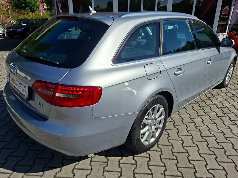 Audi A4 (2015) 2.0TDI 110kW 8A -NAVIGACE - fotka 8 z 35