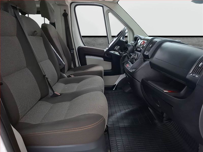 Citroën Jumper (2016) 2.0 BlueHDi, Bus, 9Míst, ČR - fotka 9 z 20