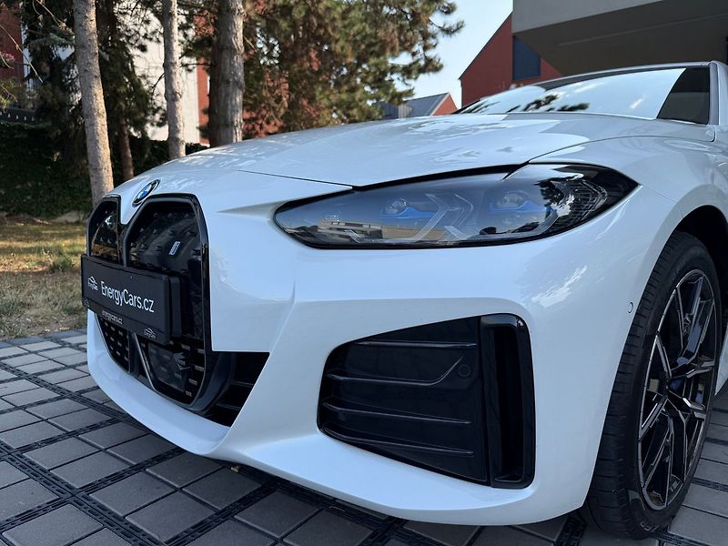 BMW Ostatní eDrive 40 LASER H&K HUD Mpaket - fotka 5 z 46