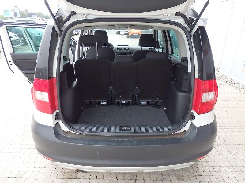 Škoda Yeti 1.2 TSI KLIMA, 8x AIRBAG - fotka 8 z 14