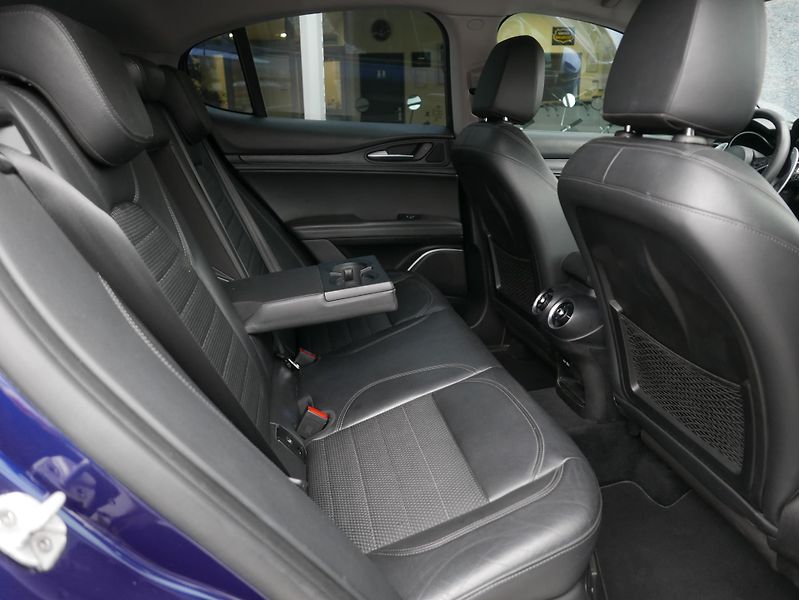 Alfa Romeo Stelvio 2,2 JTD Q4 154kW Automat - fotka 24 z 39