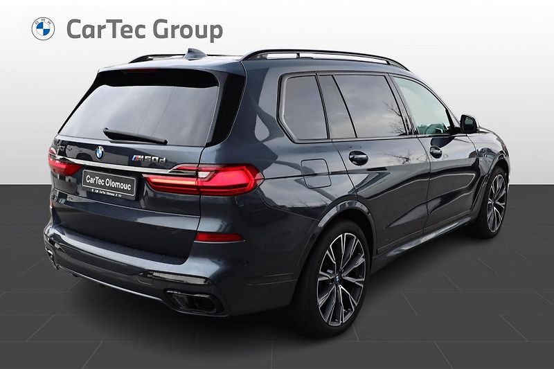 BMW X7 M50d - fotka 5 z 14