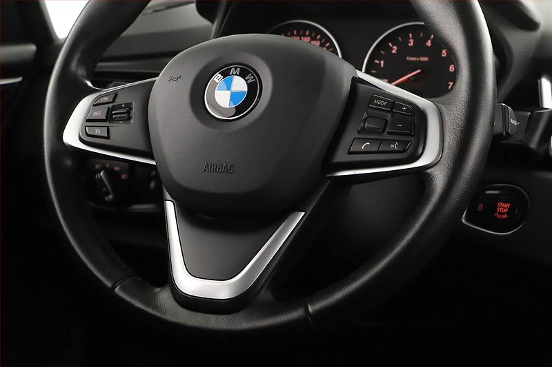 BMW Řada 2 (2015) 218i Active Tourer, Automat - fotka 8 z 15