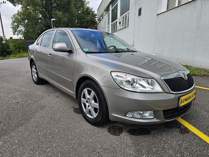 Škoda Octavia (2009) 2 1.4TSI FACELIFT - fotka 7 z 18