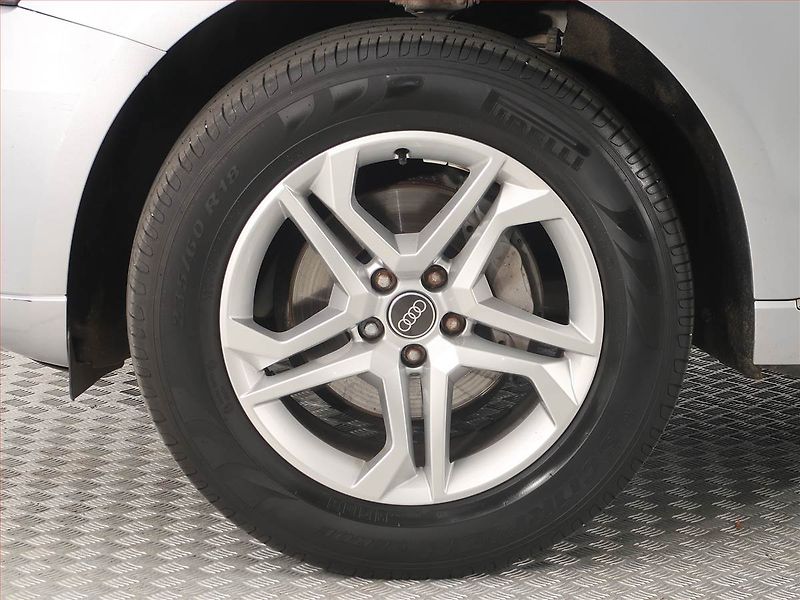 Audi Q5 (2015) design 2.0 TDI, 4X4, Automat - fotka 15 z 20