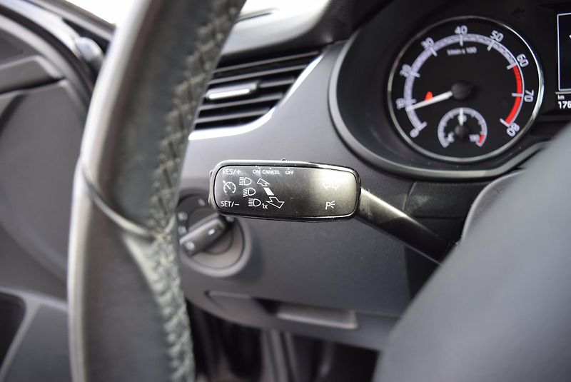 Škoda Octavia (2018) 1.4TSI 110kw AMBITION NAVI APP - fotka 31 z 47