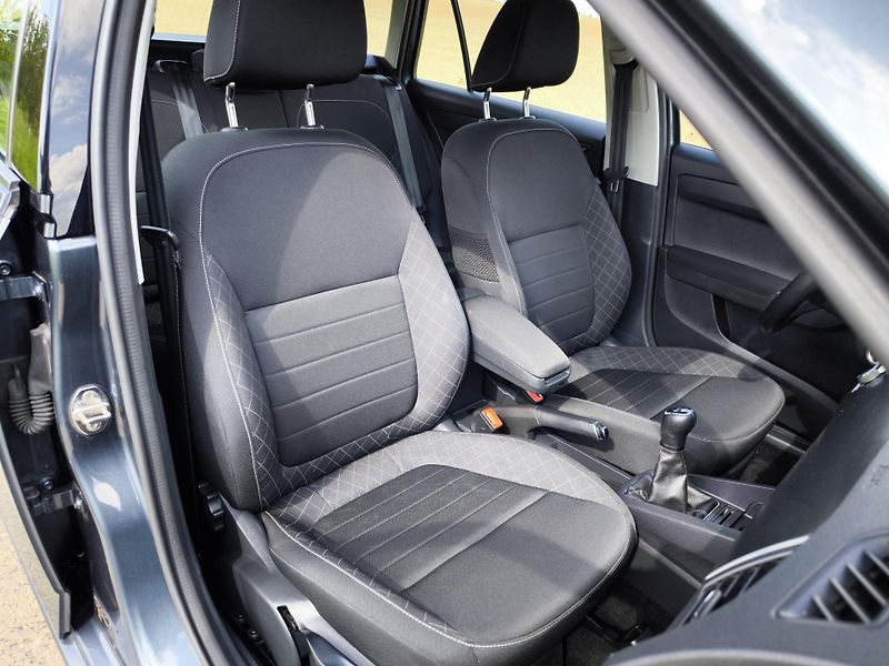 Škoda Fabia III 1,4TDI 66kW STYLE Com.1Maj - fotka 23 z 63