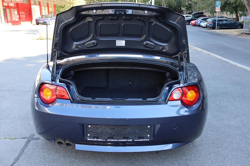 BMW Z4 BMW Z4 Roadster 2.5i (141 kW)  - fotka 30 z 48
