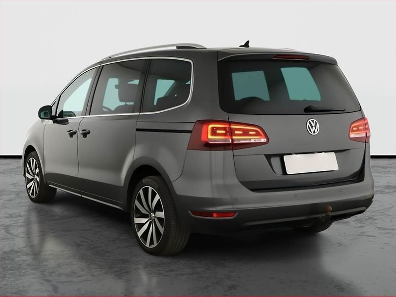 Volkswagen Sharan (2019) 2.0 TDI - fotka 4 z 23