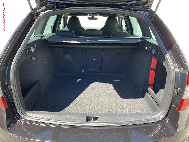 Škoda Octavia (2017) 2.0 TDi, RS, LED, navi - fotka 7 z 17
