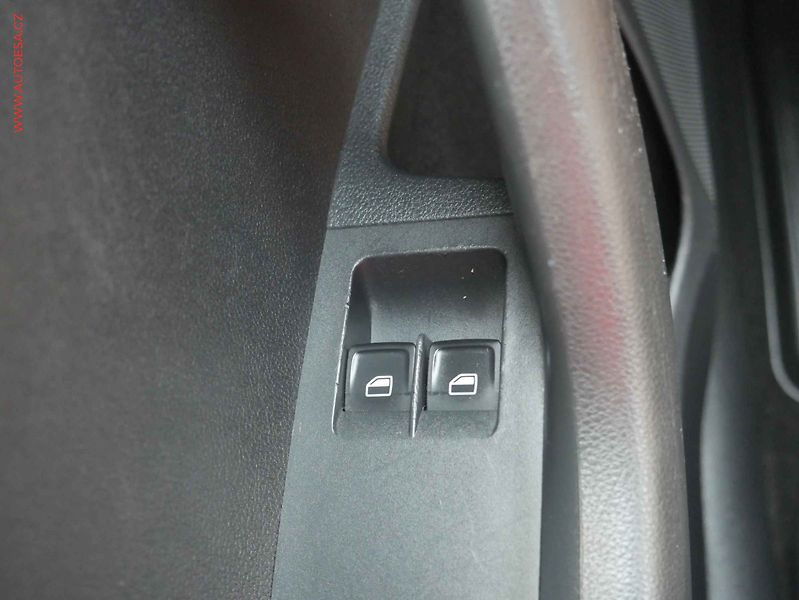 Škoda Octavia (2014) 1.2TSi, ČR, Ambition - fotka 12 z 15