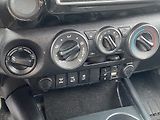 Toyota Hilux 2.4D, Webasto, automat, tažné - náhled 10