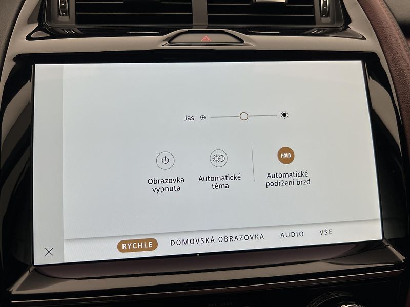 Jaguar E-Pace P200 S AWD AUT CZ - fotka 35 z 46