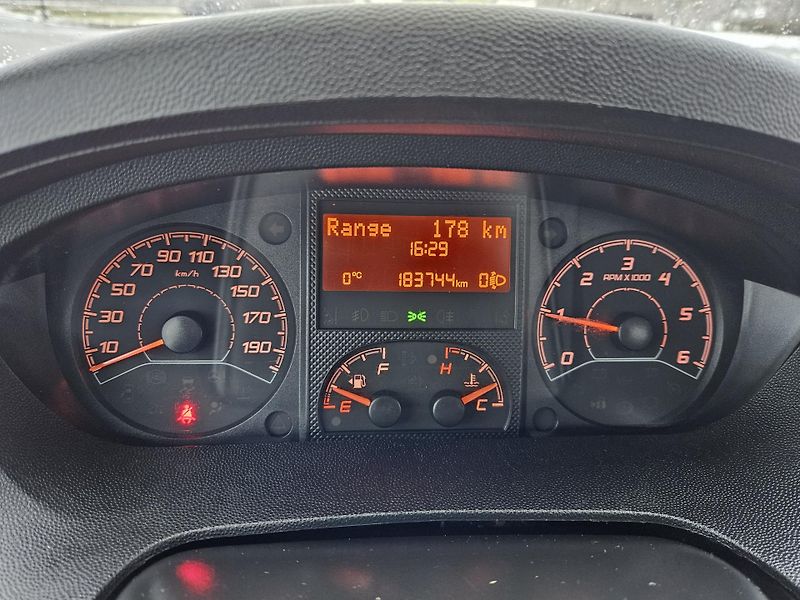 Peugeot Boxer (2015) 1 MAJITEL, DPH, SPLÁTKY  - fotka 13 z 22
