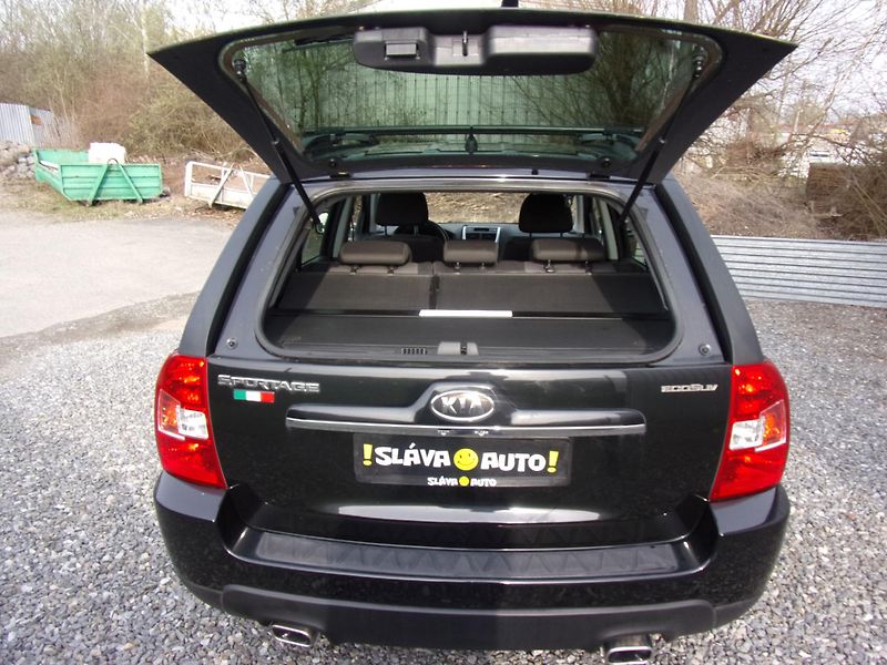 Kia Sportage 2.0 104kW LPG ACTIVE PĚKNÝ VŮZ - fotka 17 z 23