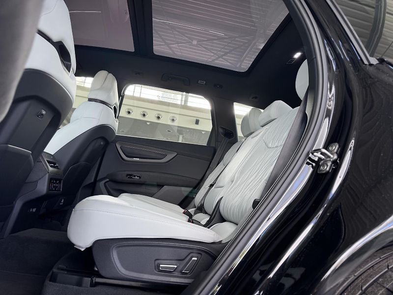 Audi Q7 Nová generace skladem - fotka 28 z 47