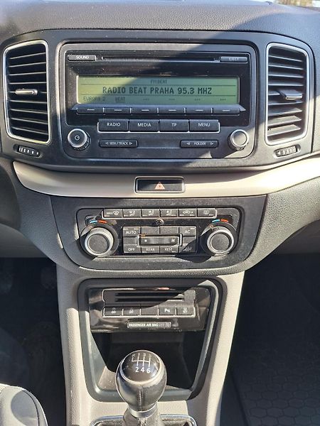 Seat Alhambra (2011) STYLE - fotka 11 z 21