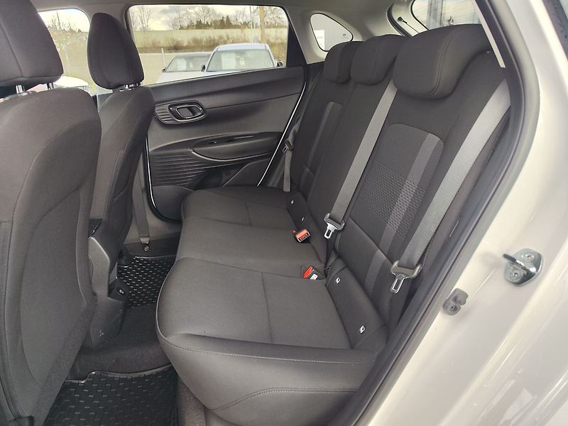 Hyundai i20 1.0 T-GDI/74kW Smart DCT - fotka 10 z 28