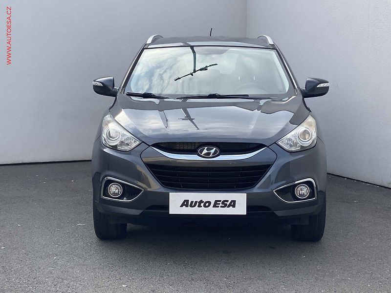 Hyundai ix35 (2011) 2.0i - fotka 2 z 16