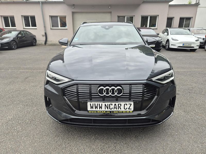 Audi e-tron 55 QUATTRO 300kw 21ALU - fotka 9 z 48