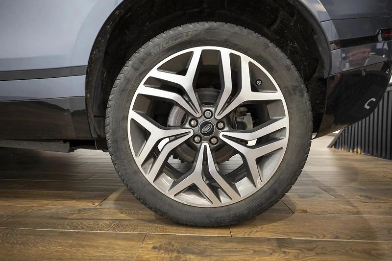 Land Rover Range Rover Velar P380 280 kW R-Dynamic - fotka 35 z 37