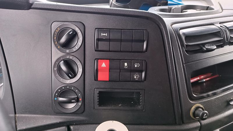 Mercedes-Benz Atego 1518 valník, Nové ČR 306t km - fotka 10 z 25