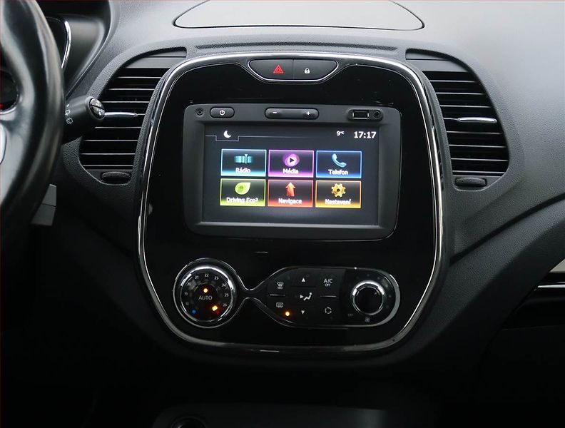 Renault Captur (2016) 1.2 TCe, Automat, Tempomat - fotka 12 z 22