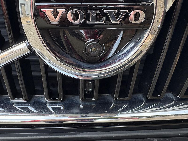 Volvo XC90 (2019) D5 AWD  Pano, Head, 360 - fotka 8 z 35