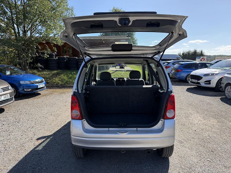 Opel Agila 1.0i - fotka 9 z 21