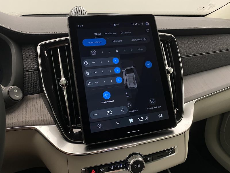 Volvo XC90 (2026) T8 AWD Plug-in BRIGHT ULTRA - fotka 43 z 72