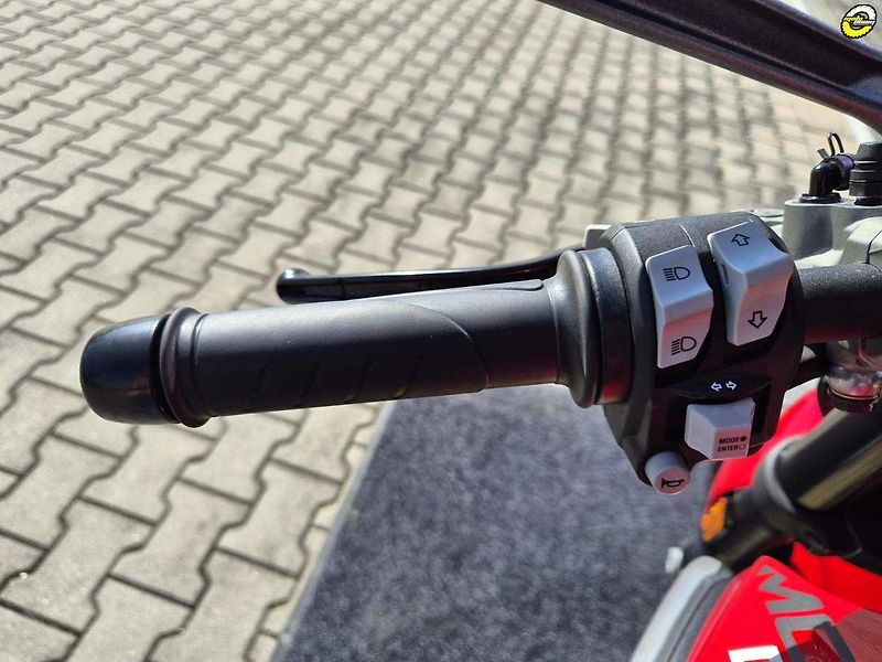 Ducati Monster (2021) - fotka 16 z 21